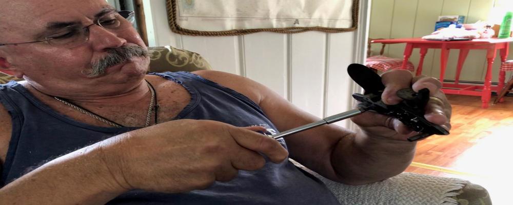 He was having more and more difficulty using his hands to open jars and work on projects that required fine movement with his hands and fingers Just 24 hours after receiving the stem cell injections in his wrists and fingers, Lew was back at it!