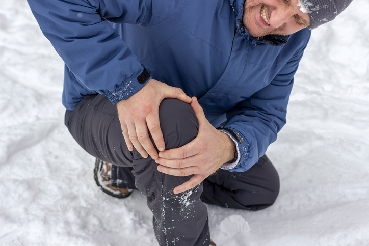 Cold Weather and Joint Pain: Why It Hurts More in Winter - Maragal Medical